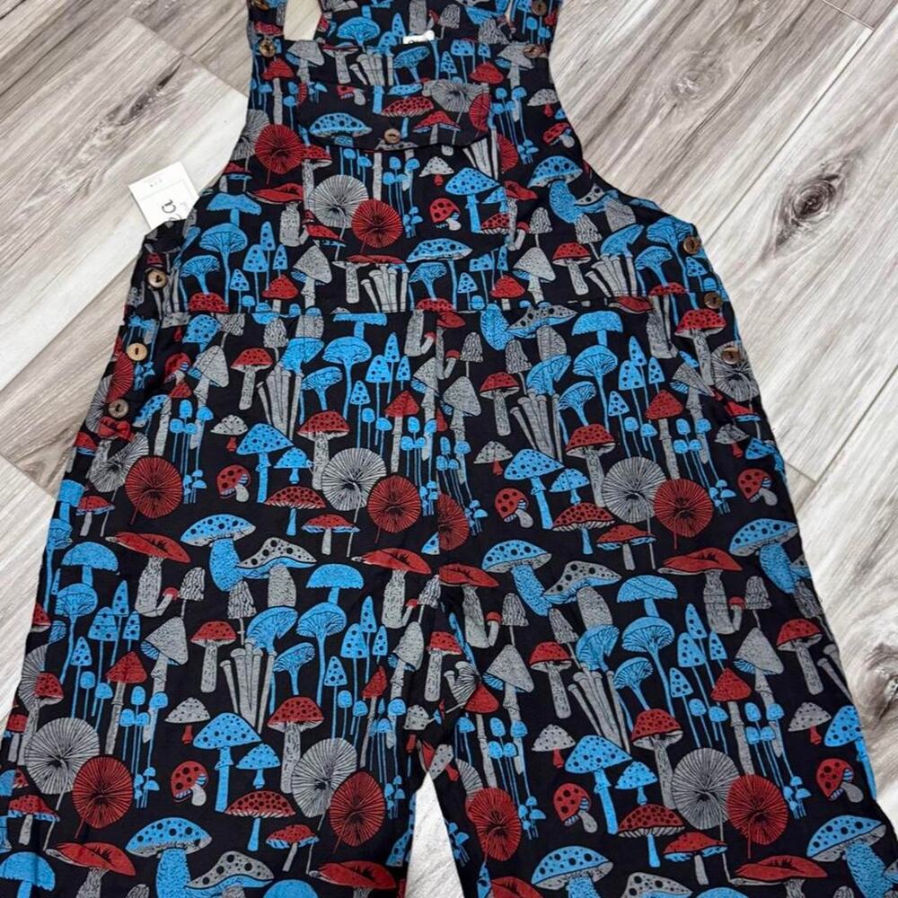 Unisex super fun rhea mushroom